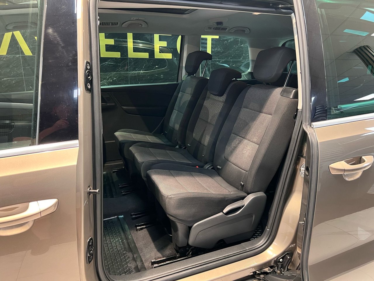 Volkswagen Sharan 7-seater 2.0 TDI DPF BMT DSG Sequential, 140hp, 2015