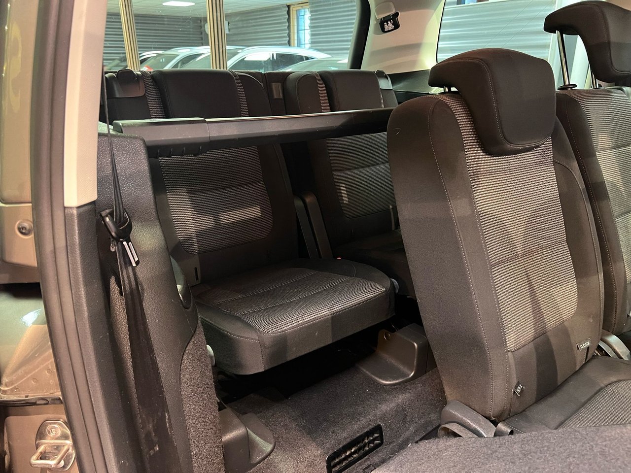 Volkswagen Sharan 7-seater 2.0 TDI DPF BMT DSG Sequential, 140hp, 2015