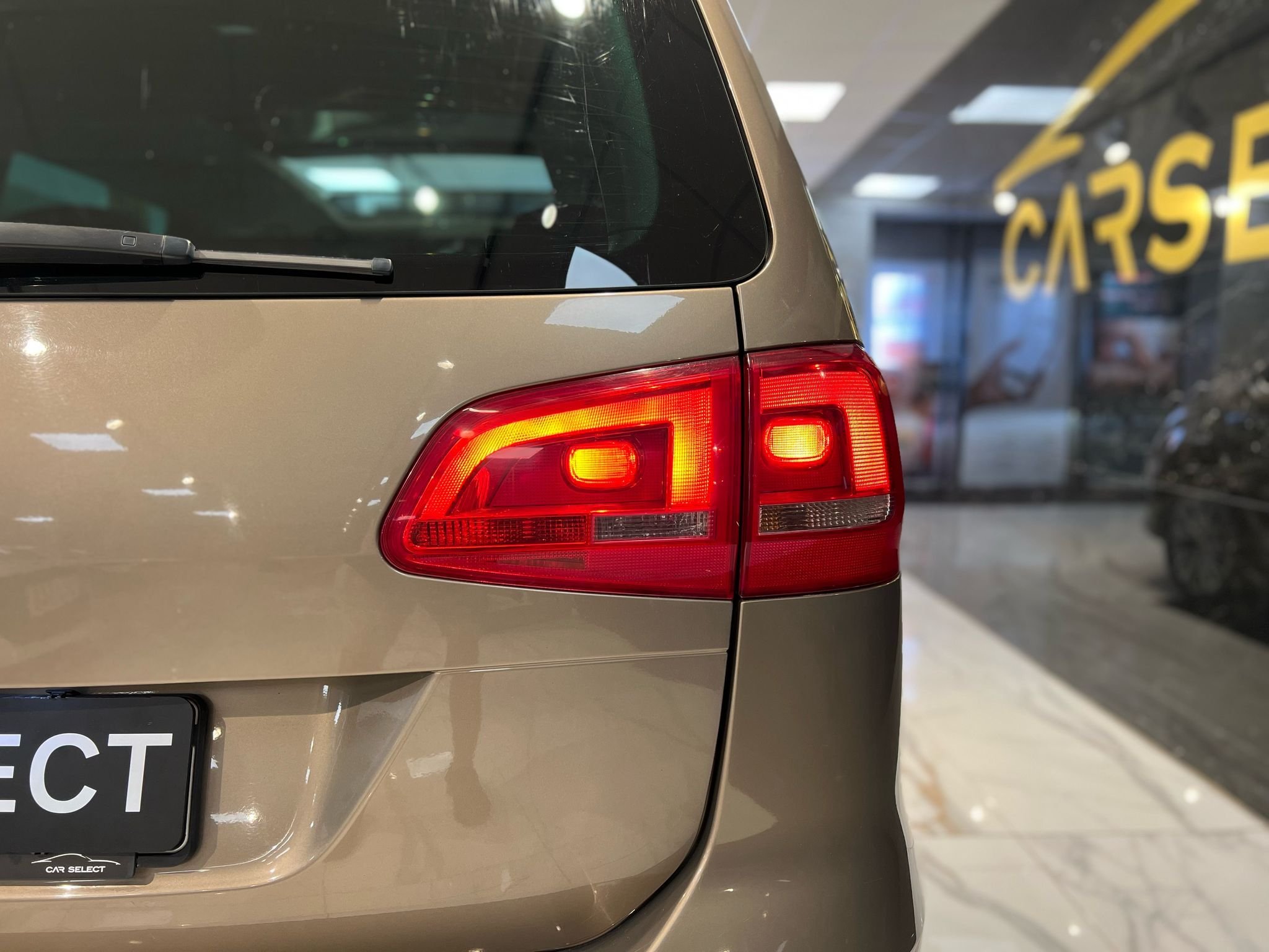 Volkswagen Sharan 7-seater 2.0 TDI DPF BMT DSG Sequential, 140hp, 2015