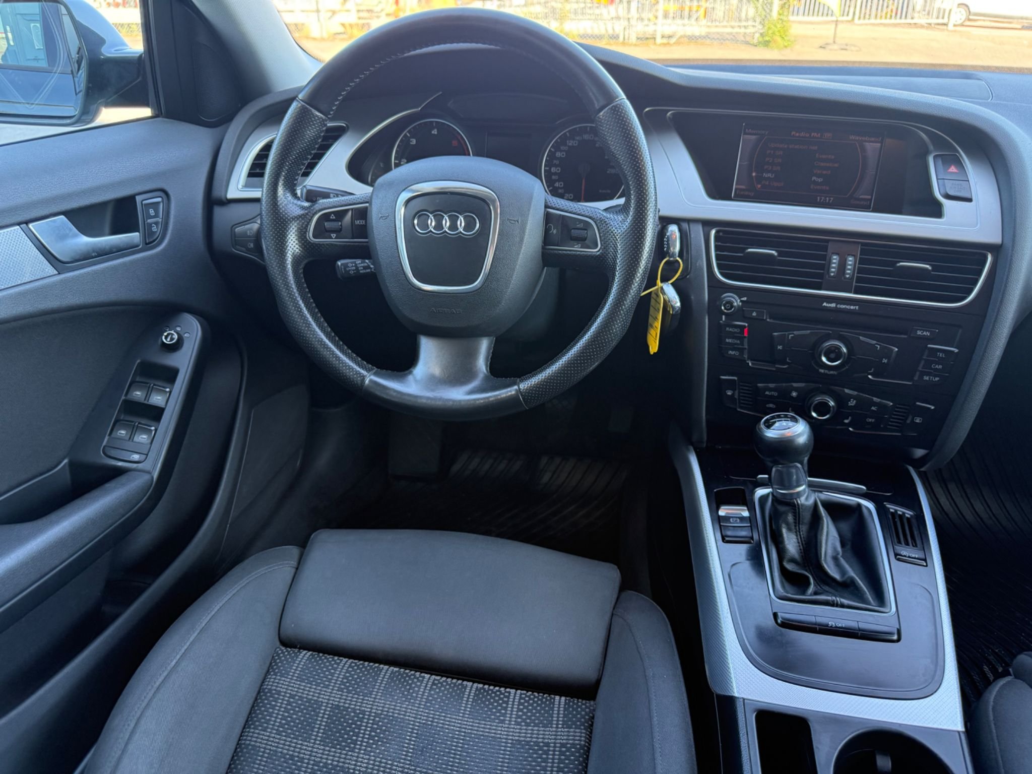 Audi A4 Avant 2.0 TDI DPF quattro Manuell, 170hk, 2012