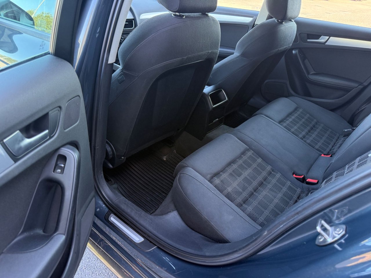 Audi A4 Avant 2.0 TDI DPF quattro Manuell, 170hk, 2012