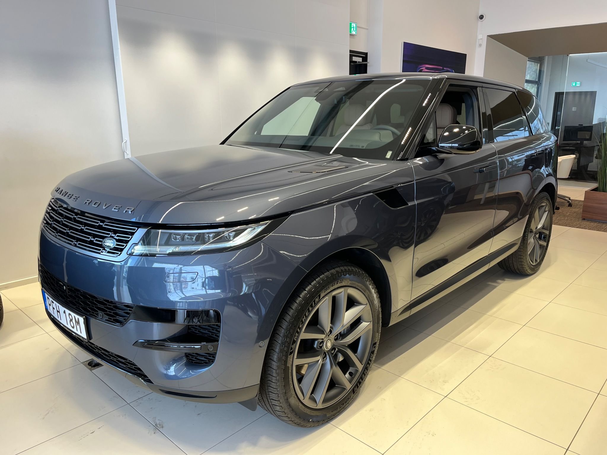 Land Rover Range Rover Sport P460e Automatic, 460hp, 2025