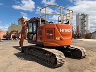 Hitachi ZX 225 US LC-7 MED BLAD , SÄLJES
