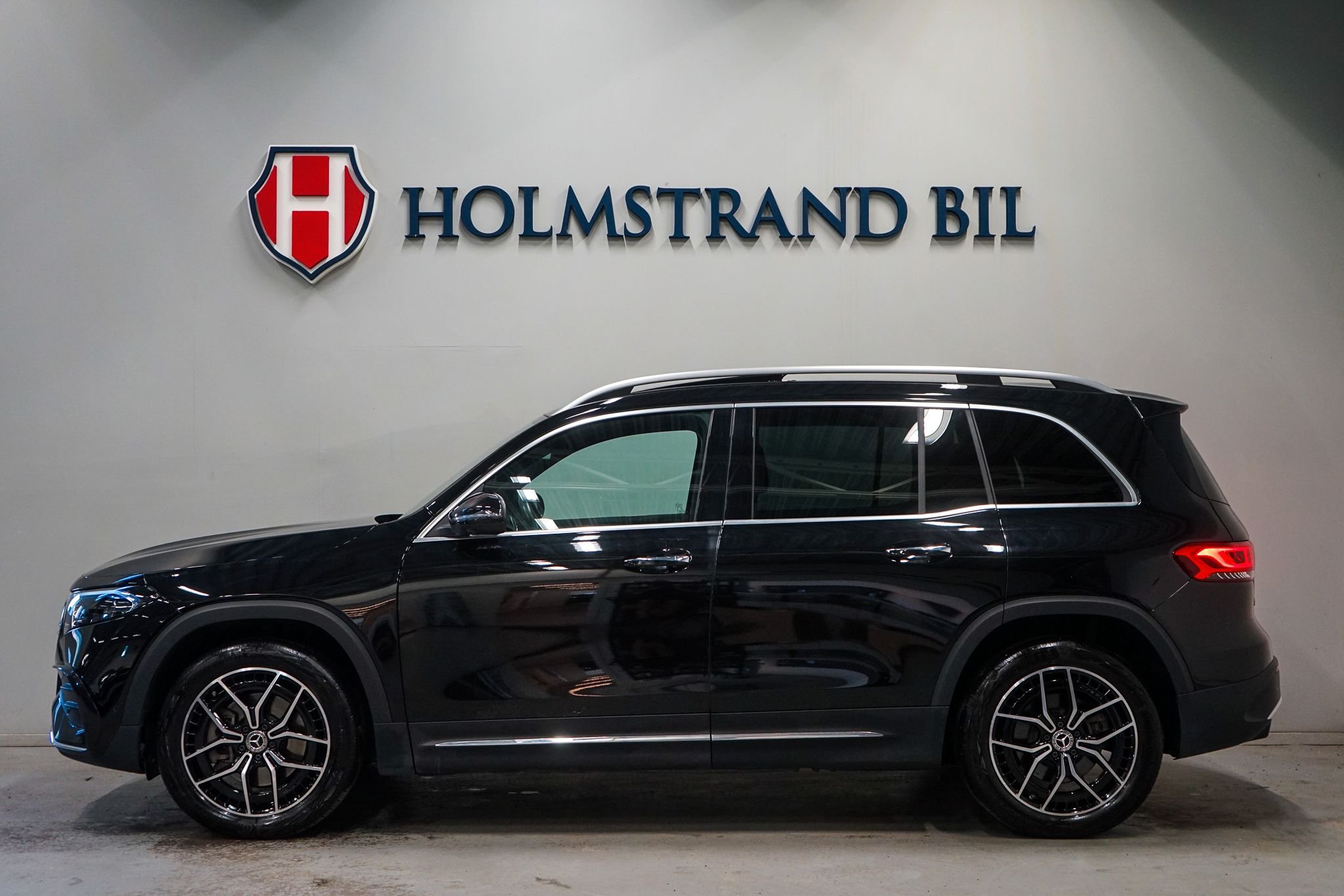 Mercedes-Benz EQB 300 4MATIC, 228hp, 2024