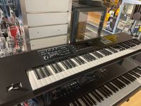 Roland DS76 synthesizer