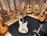 Fender Standard Stratocaster Mexico 2013 Arctic White