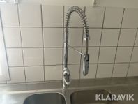 Blandare med spolmunstycke 2st & Bänk i Rostfritt med diskho