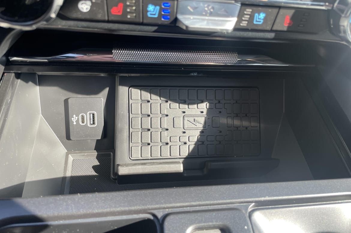 Ford F-150 SuperCrew 5.0 V8 Ti-VCT FFV 4x4 SelectShift, 406hk, 2025