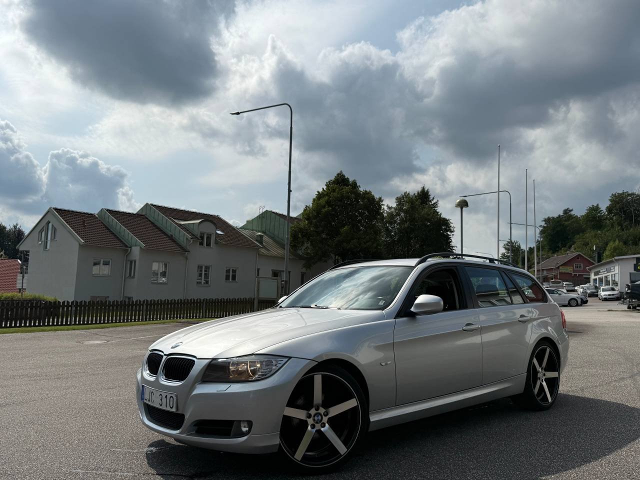 BMW 318i Touring Manual, 143hp, 2009