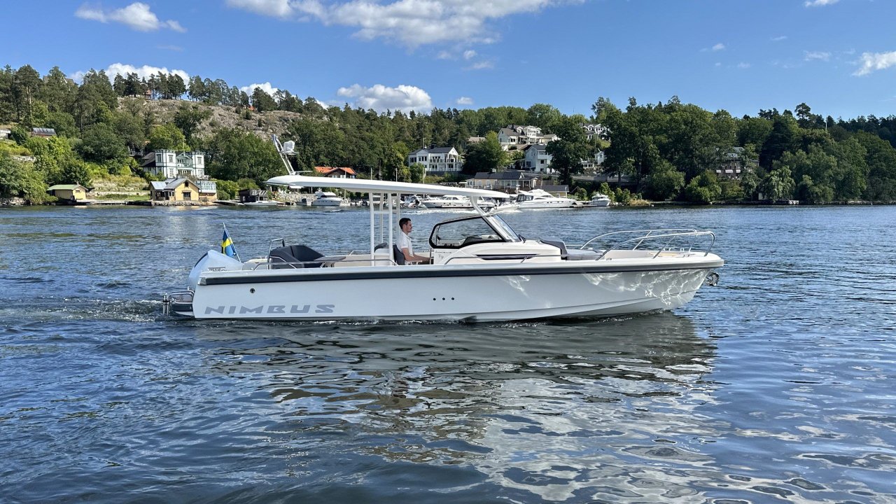 Nimbus Tender 9 / T-Top / 2020