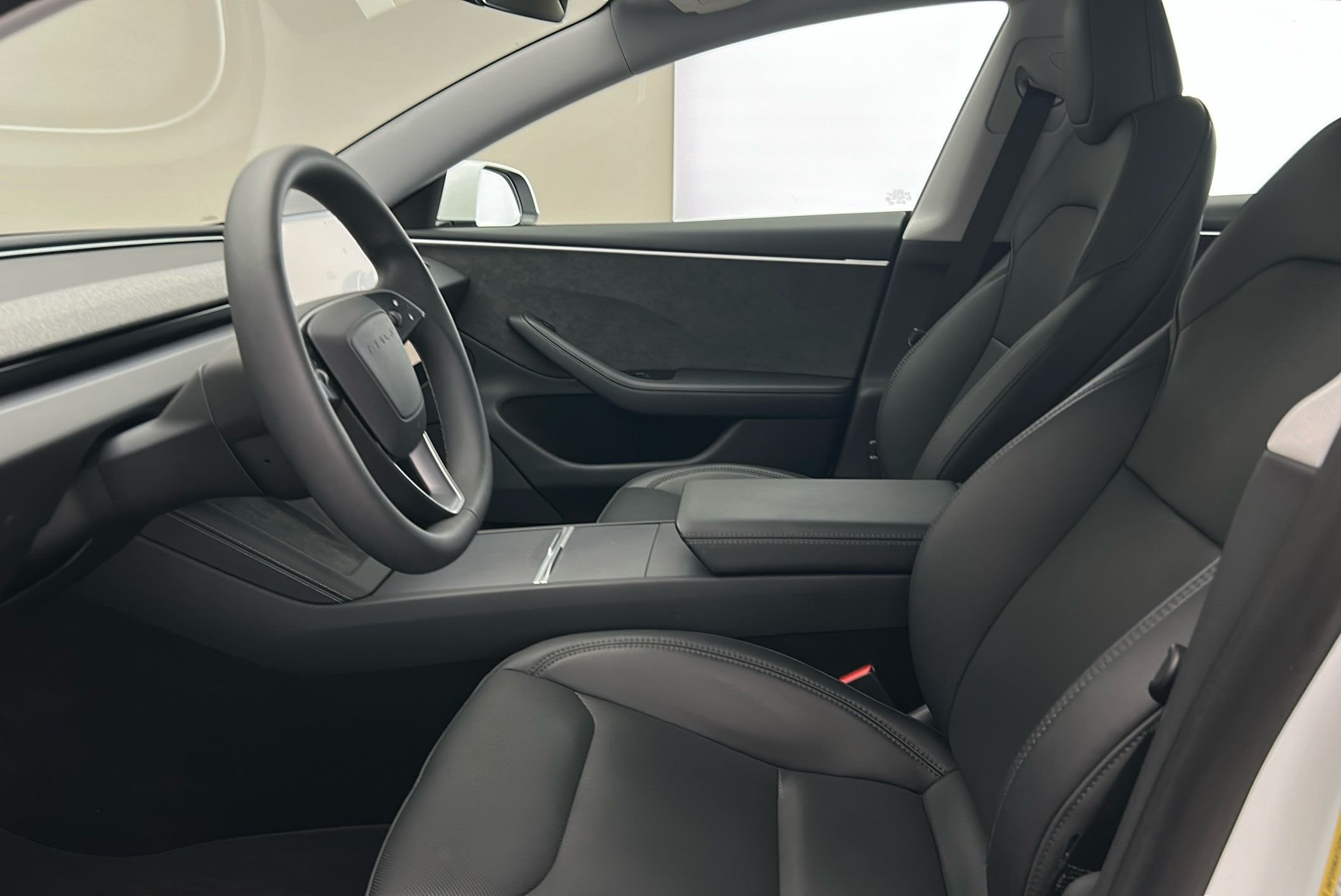 Tesla Model 3 Long Range AWD, 2024