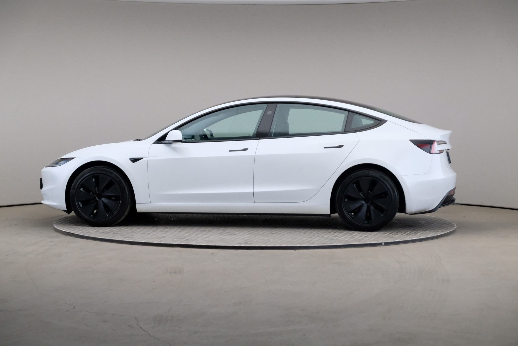 Tesla Model 3 Long Range AWD, 2024