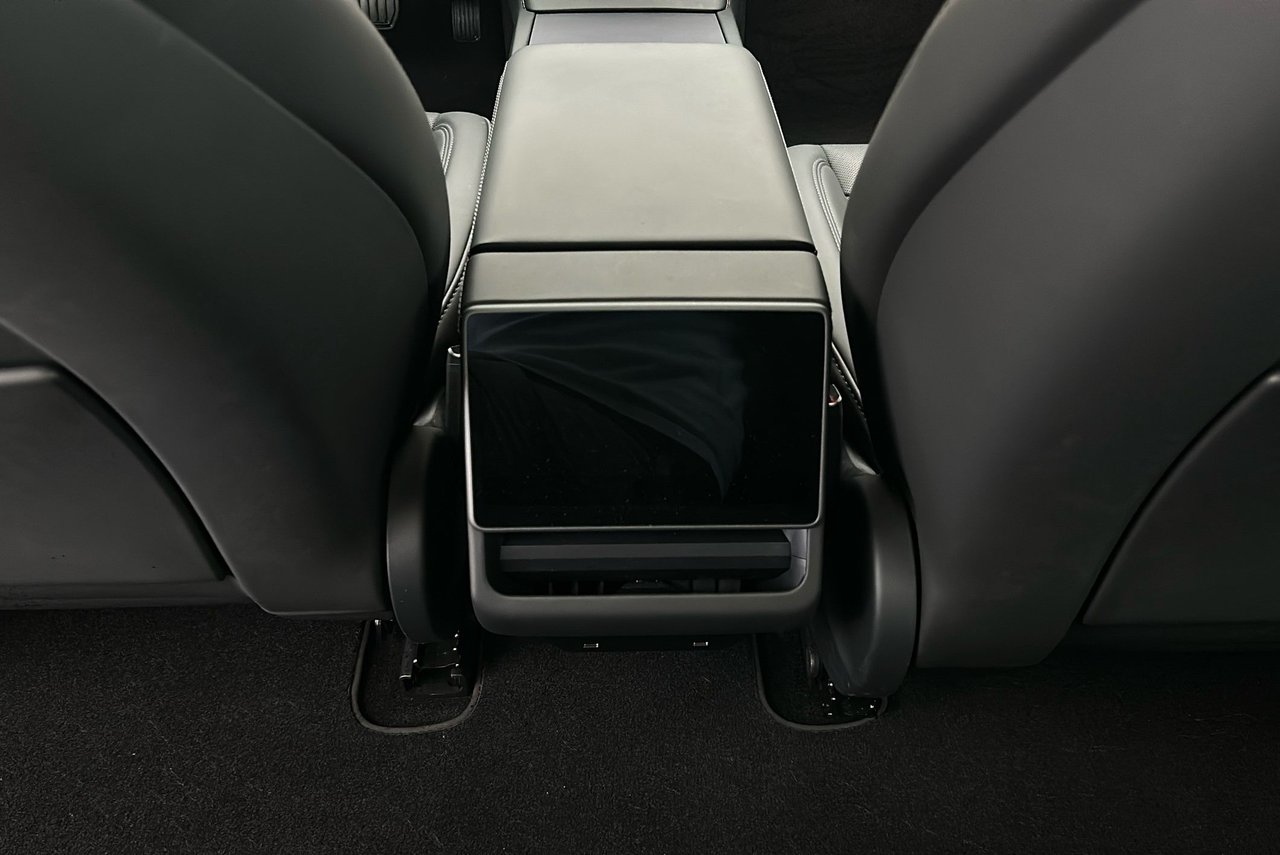 Tesla Model 3 Long Range AWD, 2024