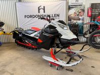 Ski-Doo Summit Expert 850 TURBO SHOT 207Mil 1400:-/mån Frakt
