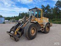 Hjullastare Volvo L90B (SE VIDEO)