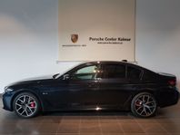 BMW 545 e xDrive M Sport 1 Ägare Nyskick Se Spec