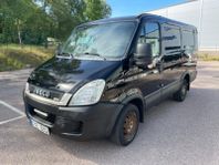 Iveco Daily 29L12 Skåpbil 2.3 HPI Automat Lågmil