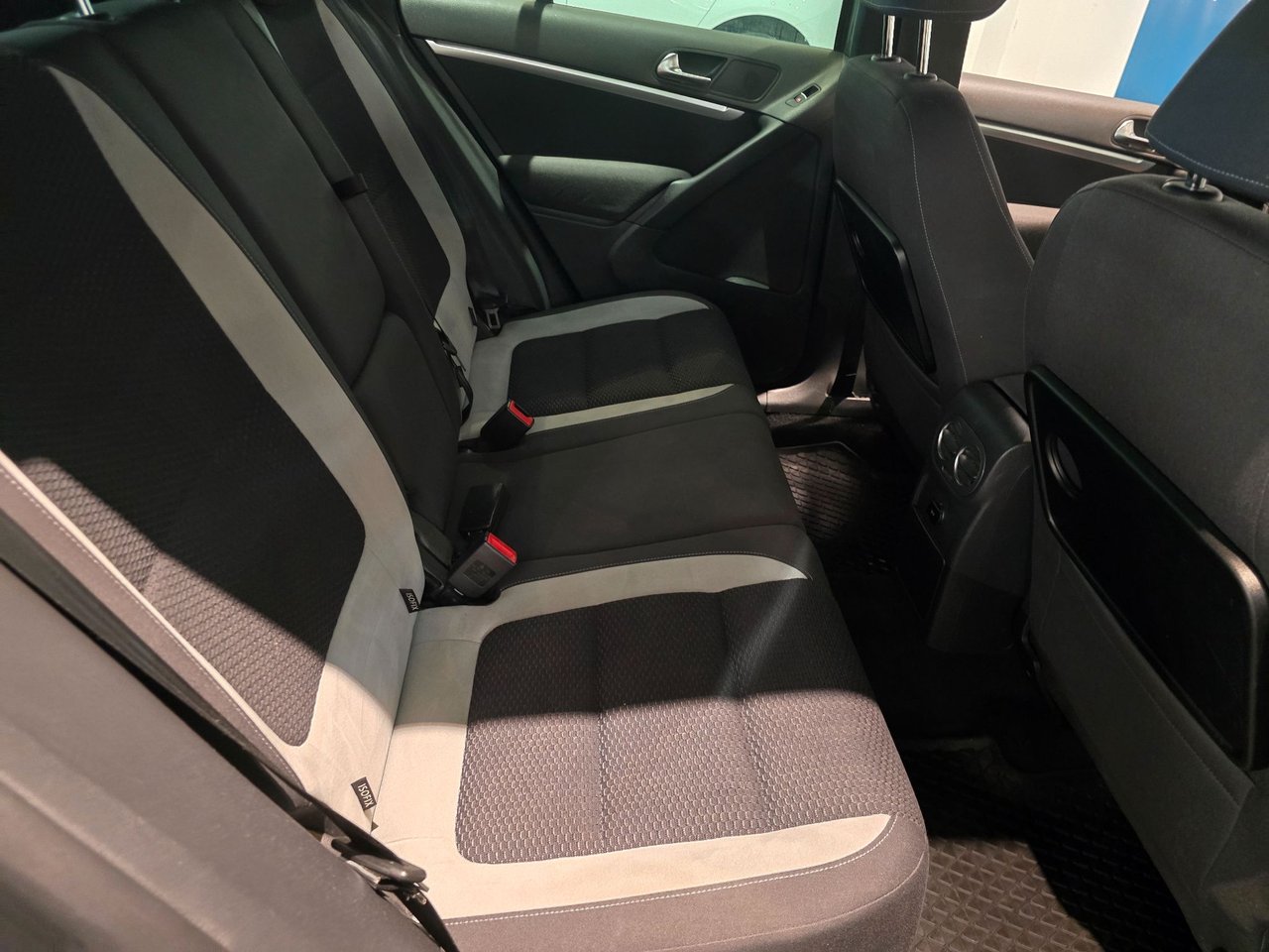 Volkswagen Tiguan 2.0 TDI DPF BMT 4Motion DSG Sekventiell, 177hk, 2014