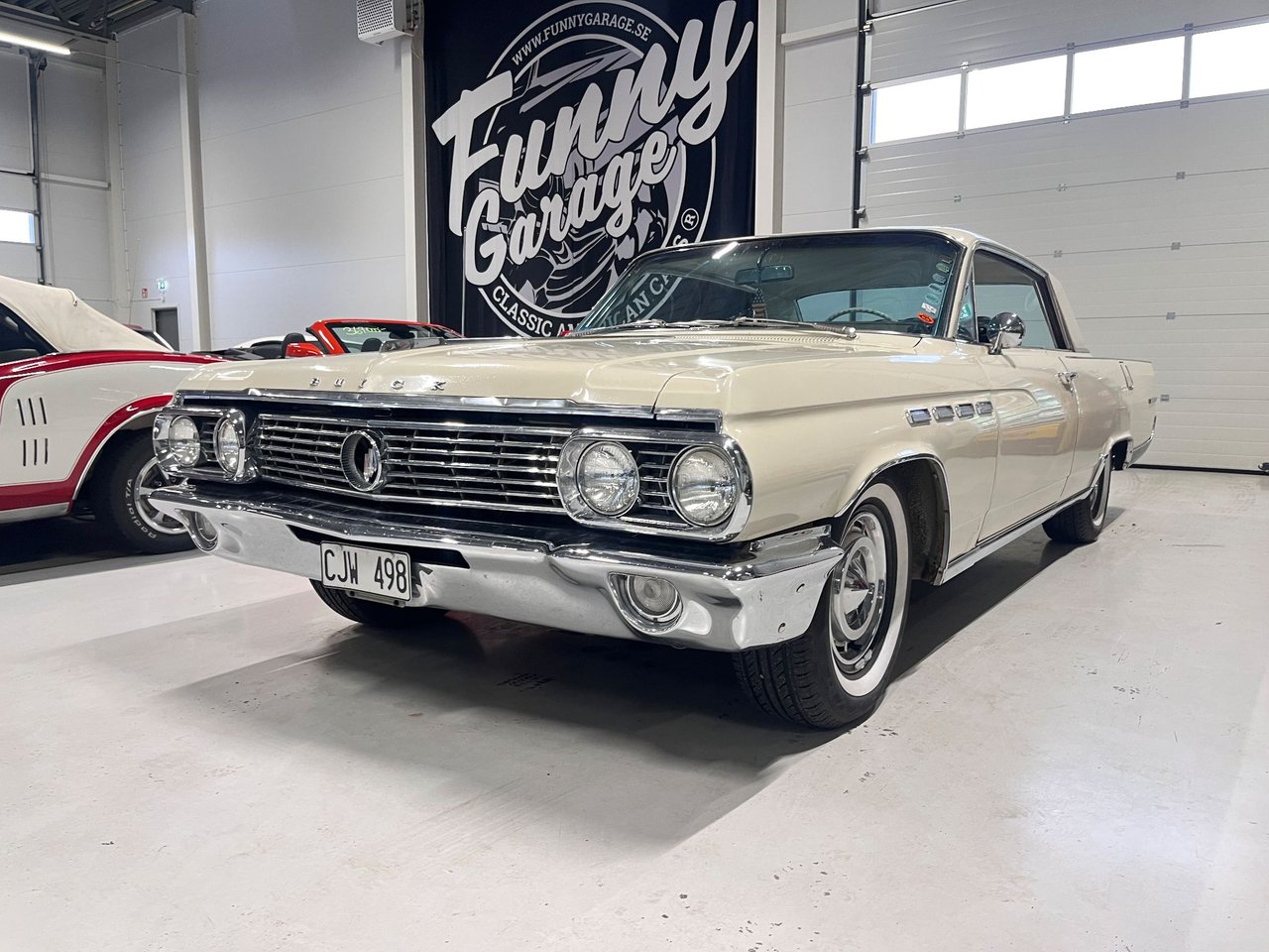 Buick Electra 225 Sport Coupé...