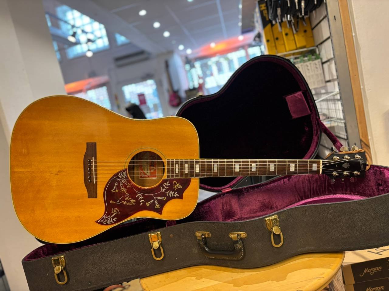 Gibson Hummingbird Custom 197...