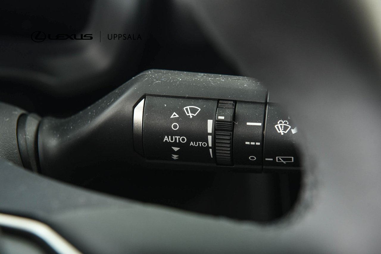 Lexus LBX 1.5 E-CVT, 136ps, 2024