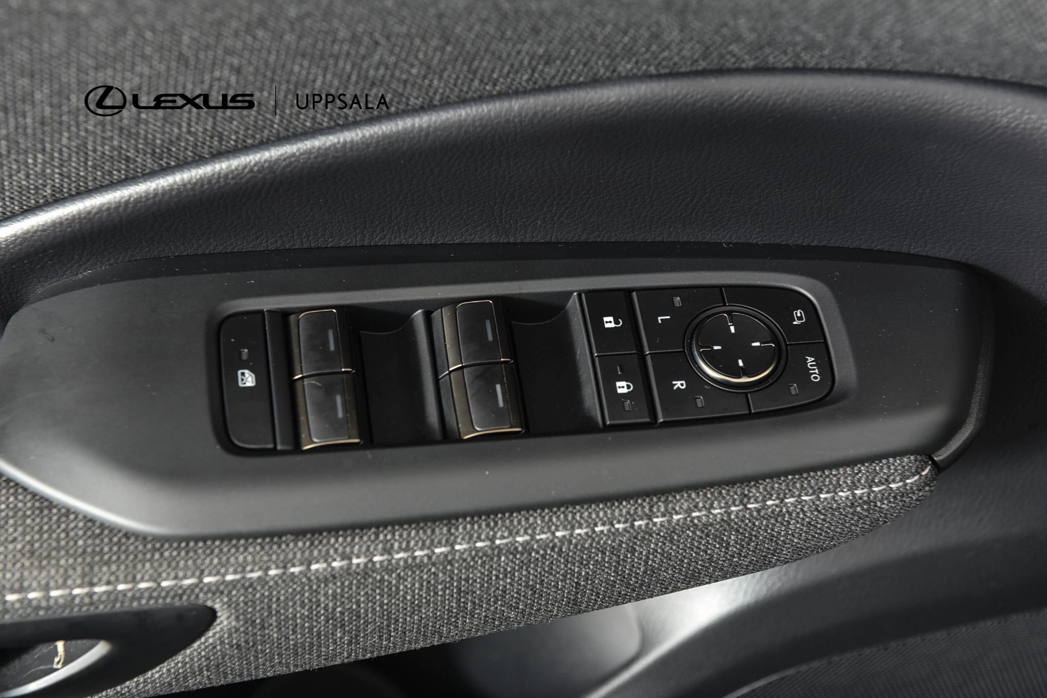 Lexus LBX 1.5 E-CVT, 136ps, 2024