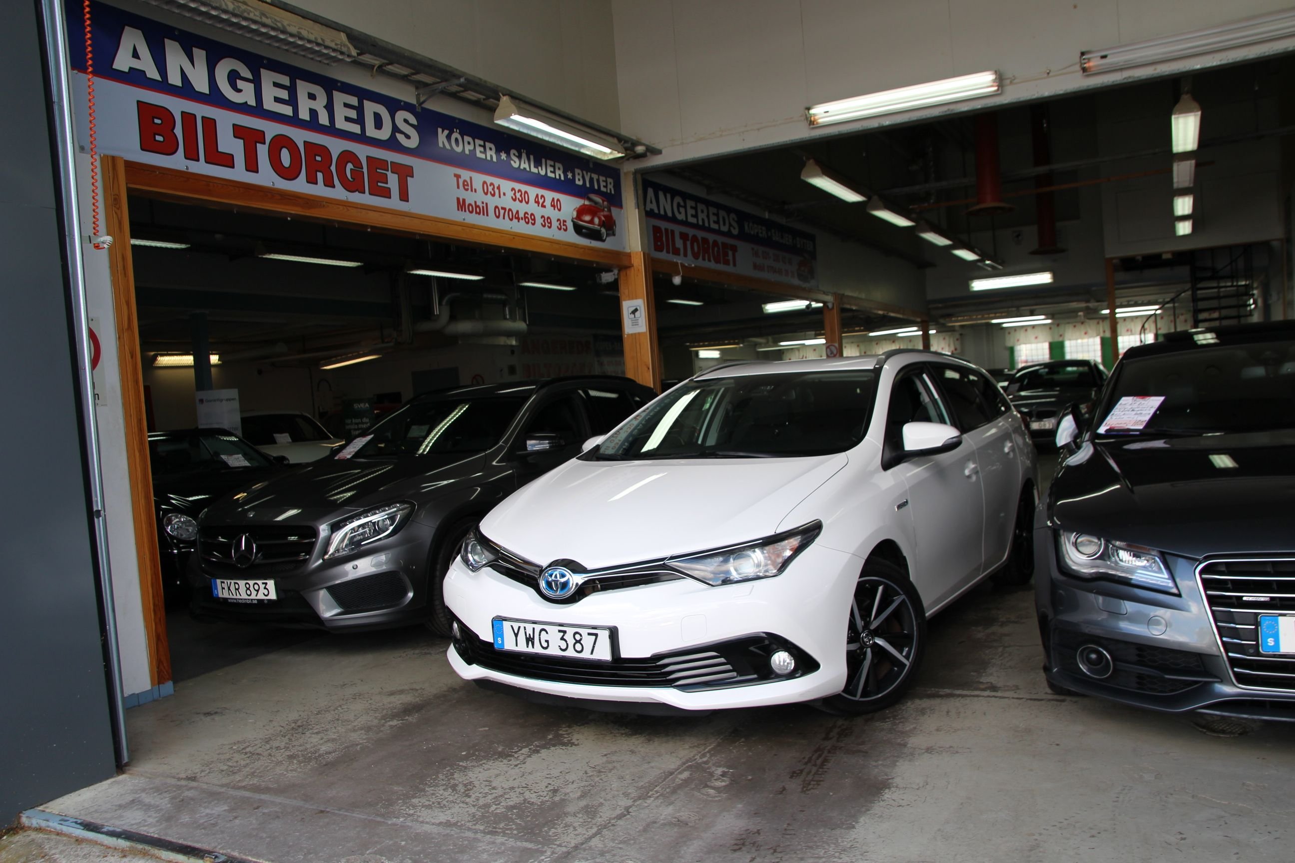 Toyota Auris Touring Sports Hybrid e-CVT, 136hk, 2017