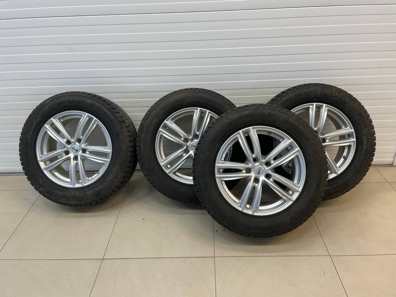 Vinterdäck Nissan Nokian Nord...