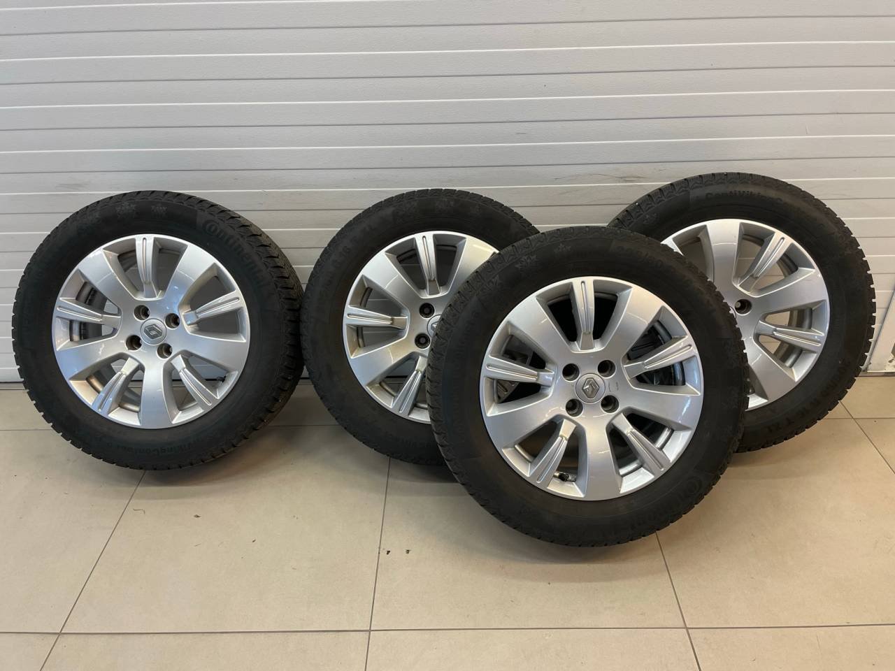 Vinterdäck Renault Continenta...