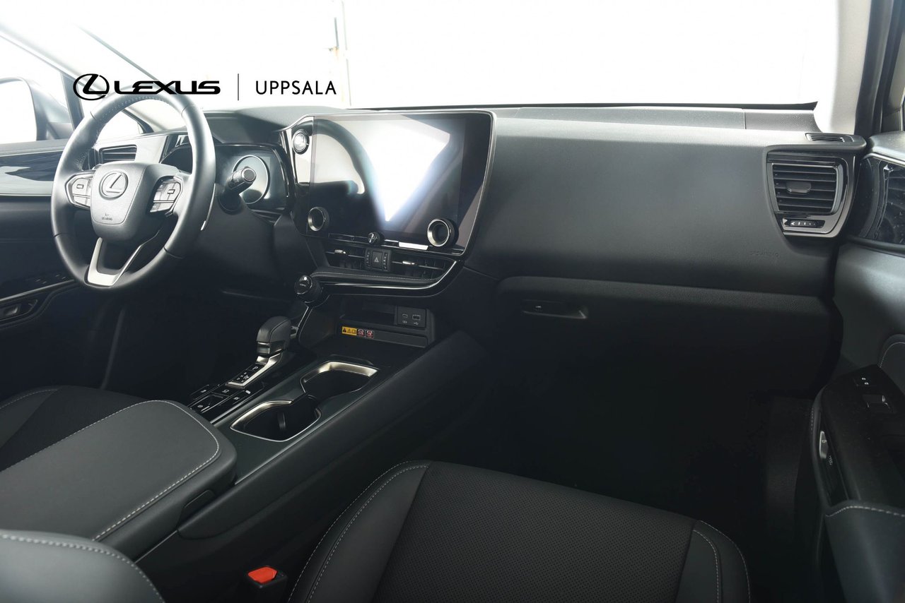 Lexus NX 350h E-CVT, 242hk, 2024