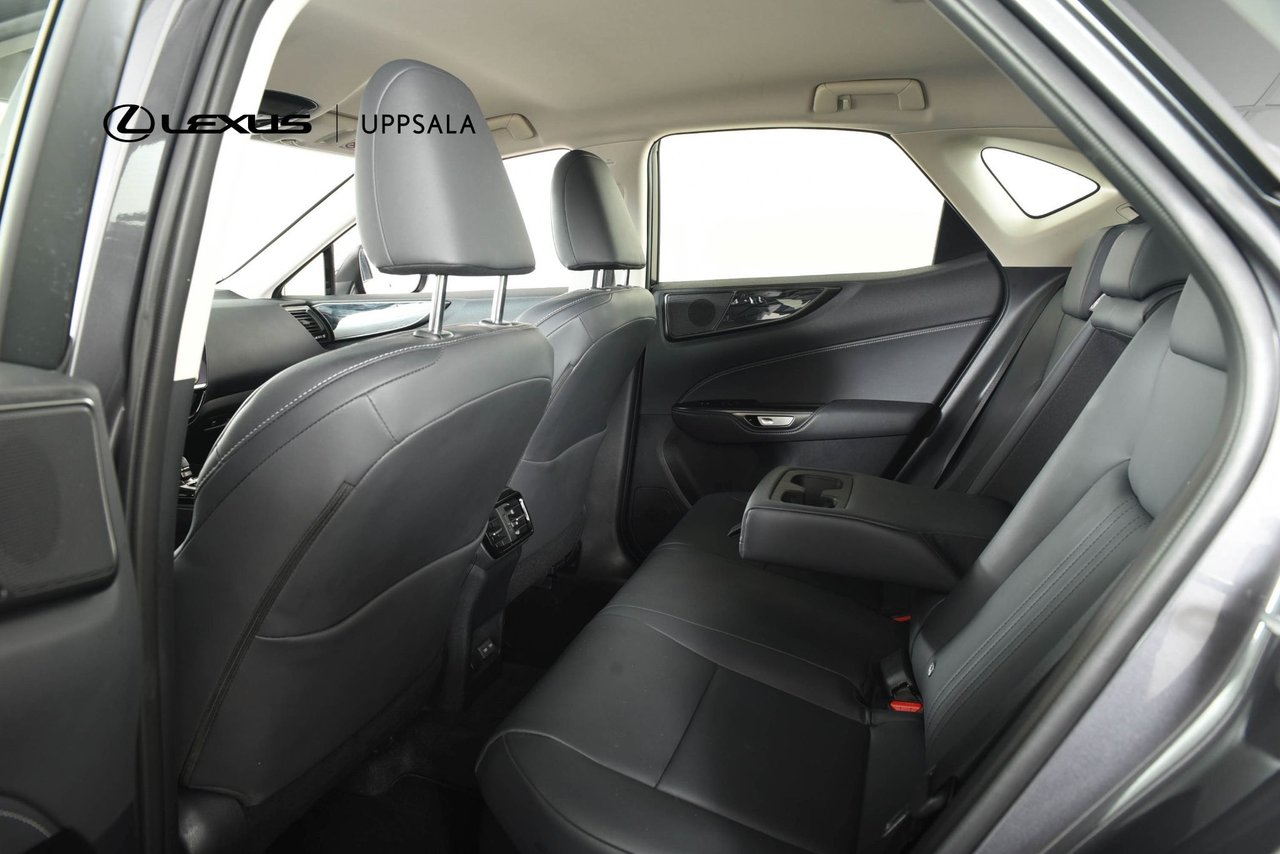 Lexus NX 350h E-CVT, 242hk, 2024