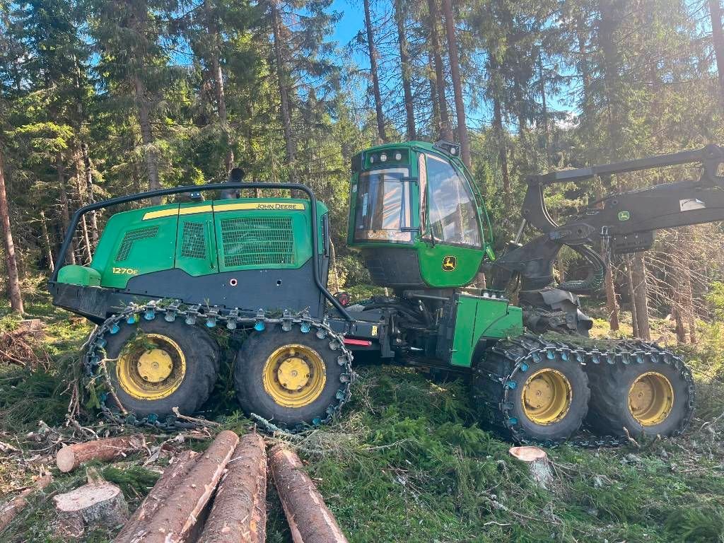 John Deere 1270 E