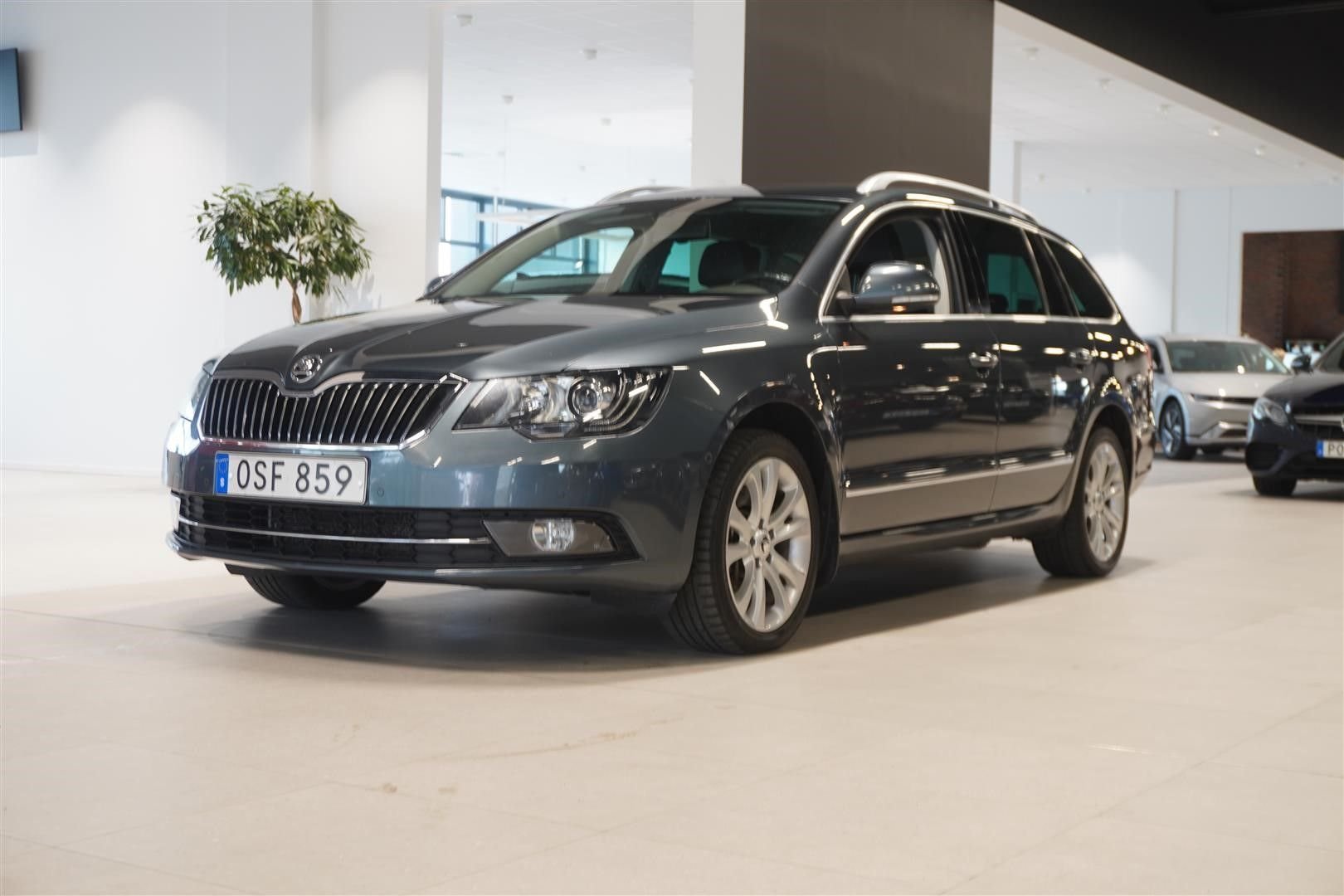 Škoda Superb Kombi 3.6 FSI V6 4x4 DSG Sekventiell, 260hk, 2015