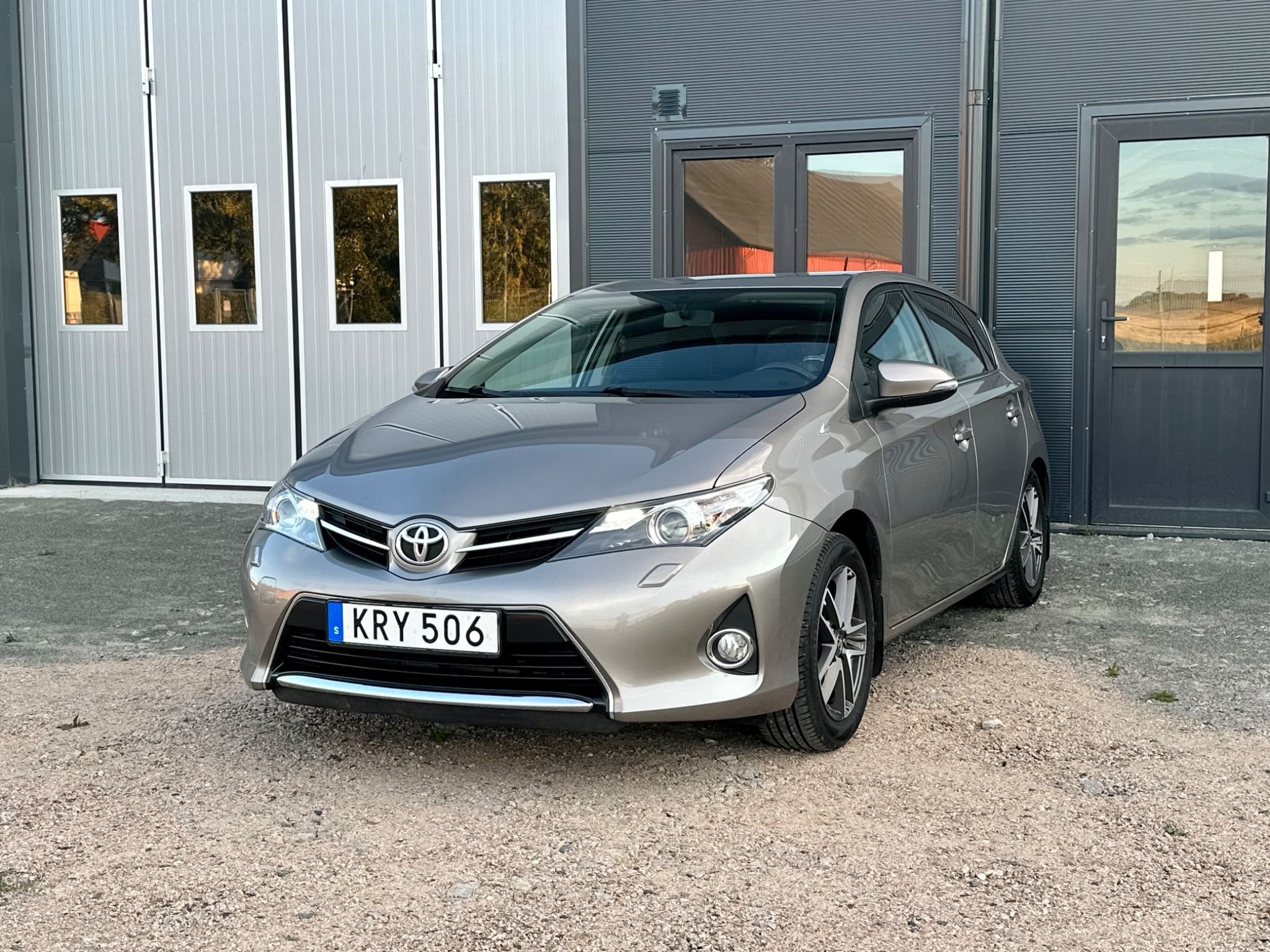 Toyota Auris 1.6 Valvematic Multidrive S, 132hk, 2015