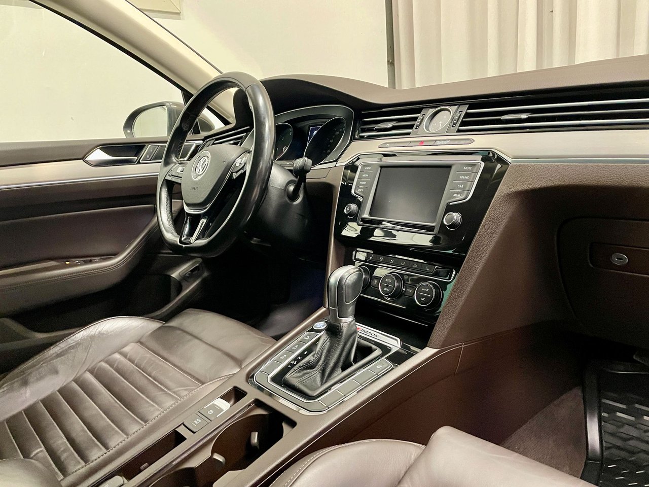 Volkswagen Passat Variant 2.0 TDI DPF SCR BMT 4Motion DSG Sequential, 190hp, 2017