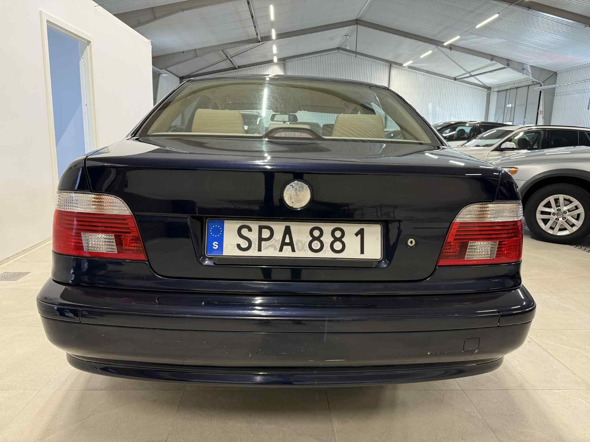 BMW 525i Sedan Automatic, 192hp, 2001