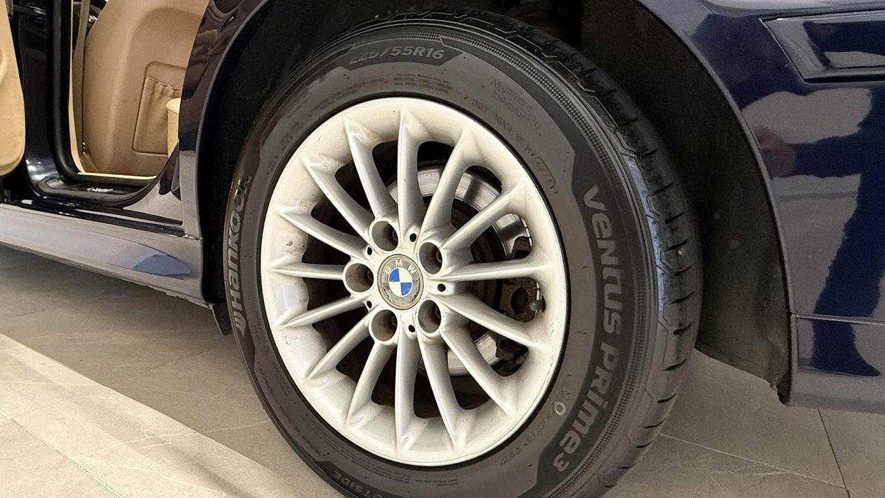 BMW 525i Sedan Automatic, 192hp, 2001