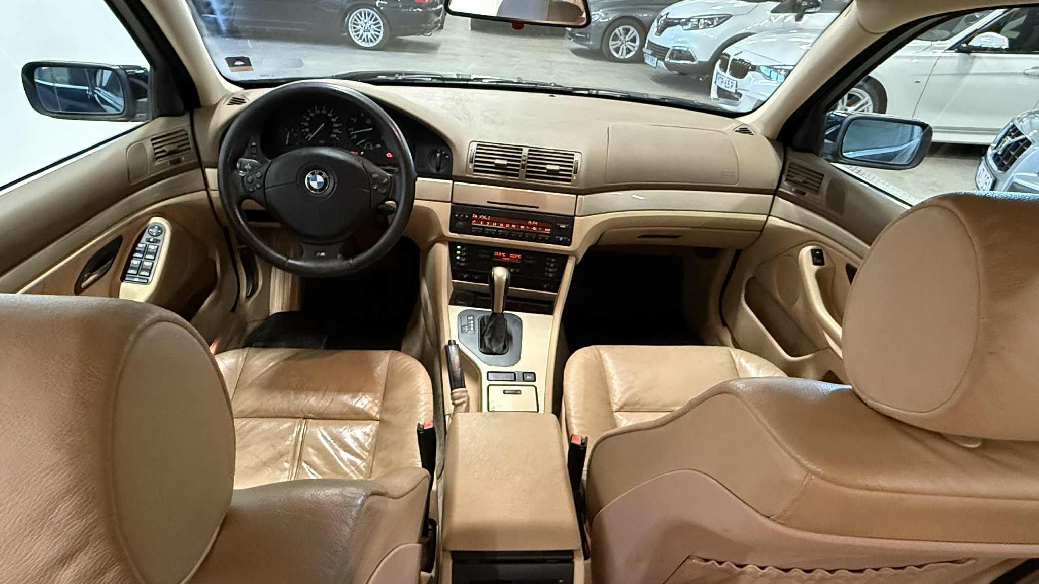 BMW 525i Sedan Automatic, 192hp, 2001