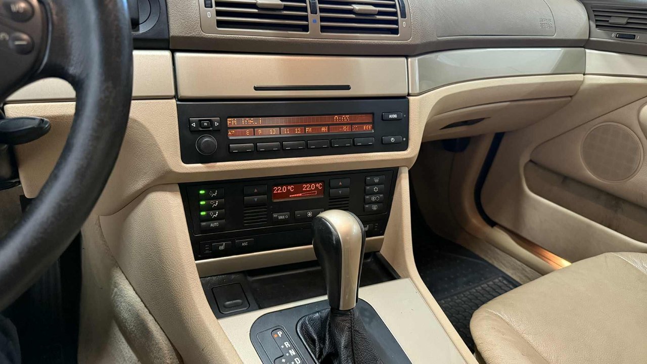 BMW 525i Sedan Automatic, 192hp, 2001