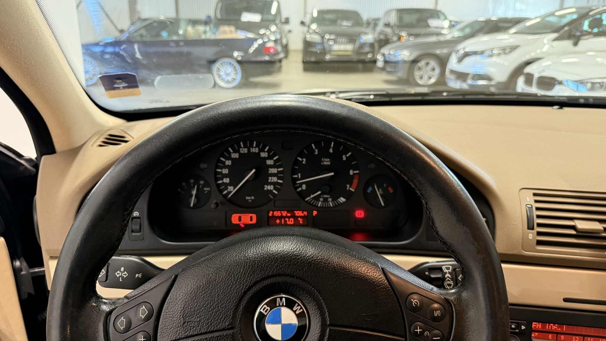 BMW 525i Sedan Automatic, 192hp, 2001