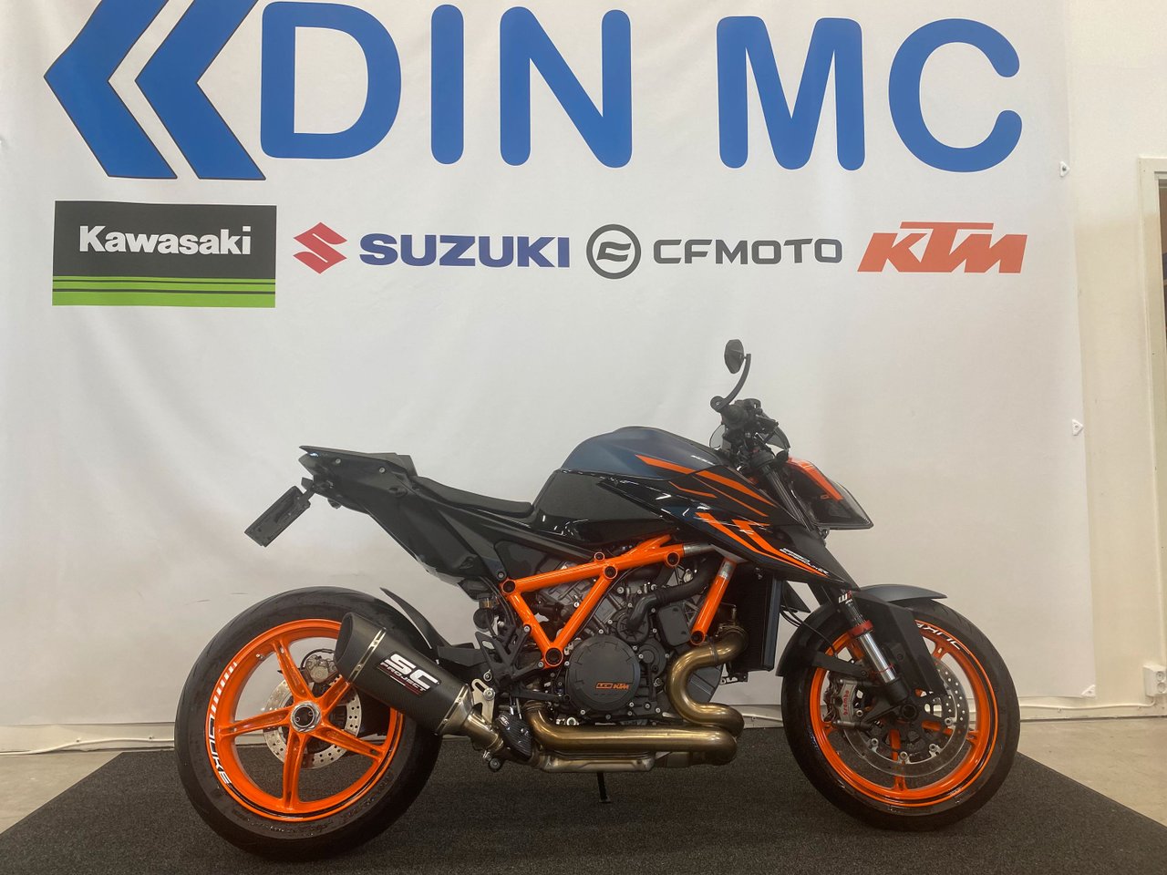 KTM 1290 Super Duke R "Mkt br...