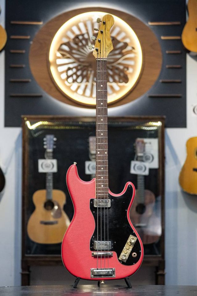 1952 Höfner Model 182 Red vinyl
