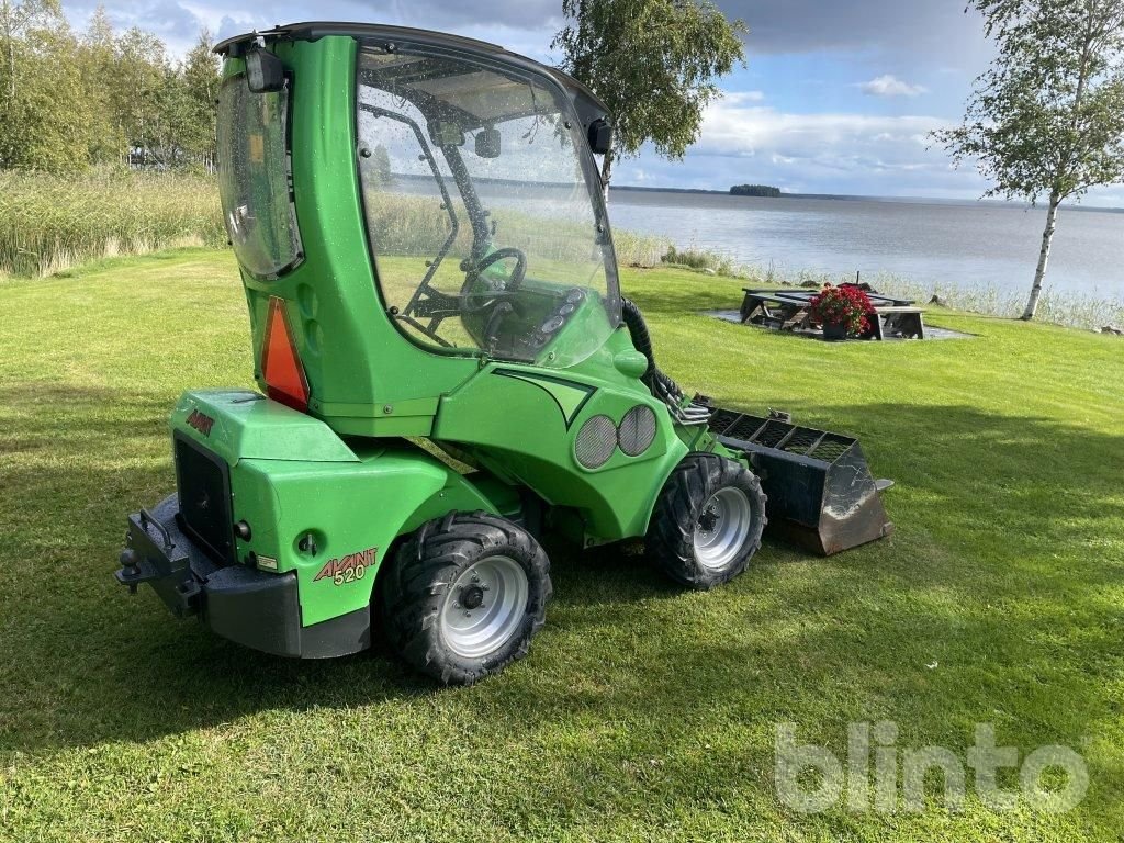 Minilastare Avant 520