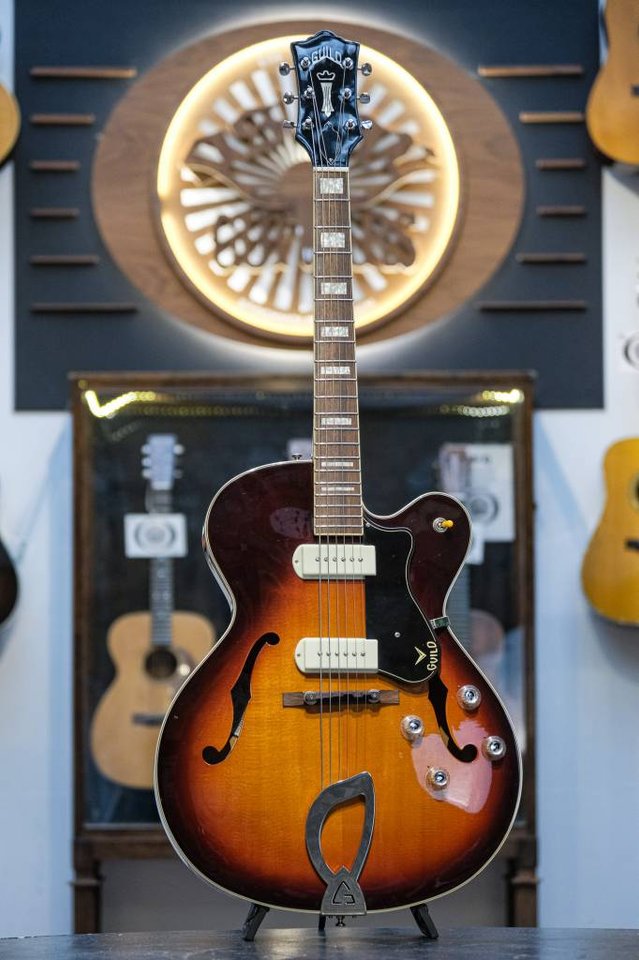 2012 Guild X-175 Manhattan su...