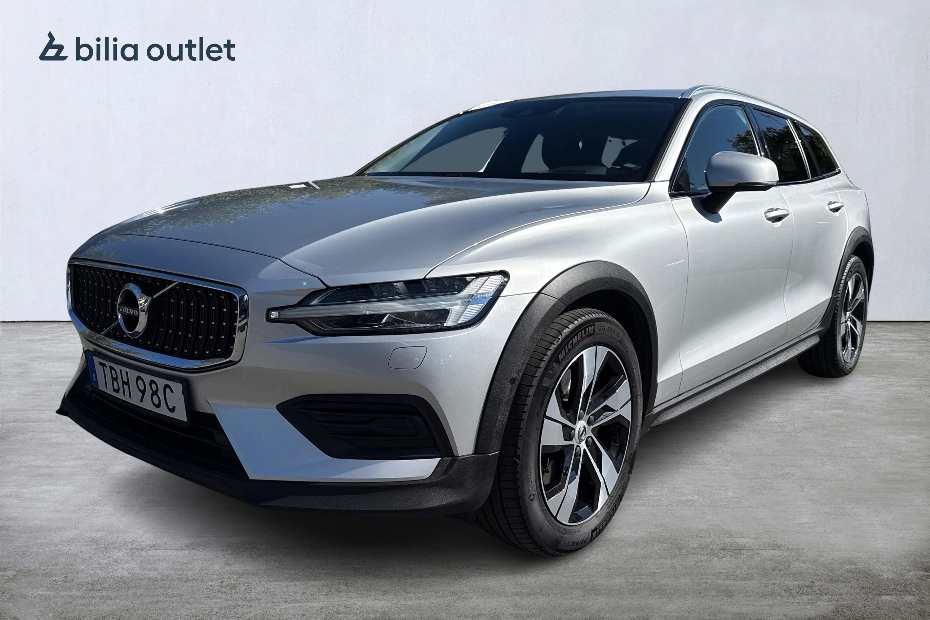 Volvo V60 Cross Country B4 AWD Geartronic, 197hp, 2022