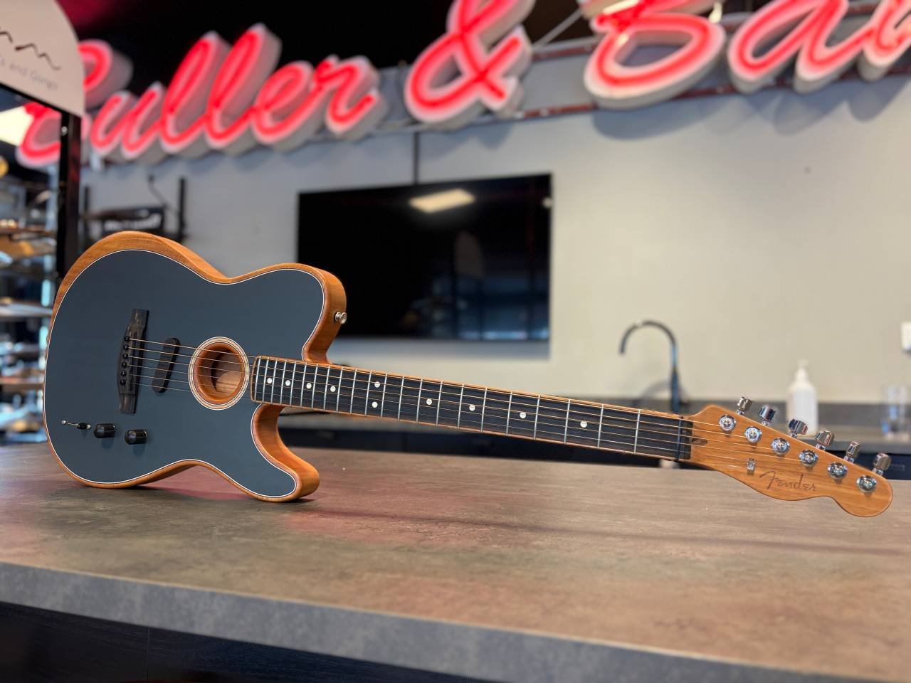 Fender American Acoustasonic ...