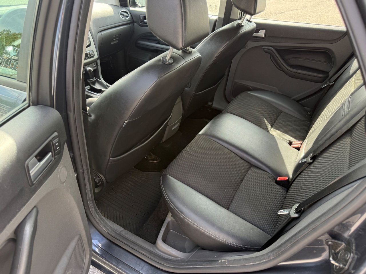 Ford Focus 5-dørs 1.8 Flexifuel Manuell, 5-trinn, 125ps, 2007