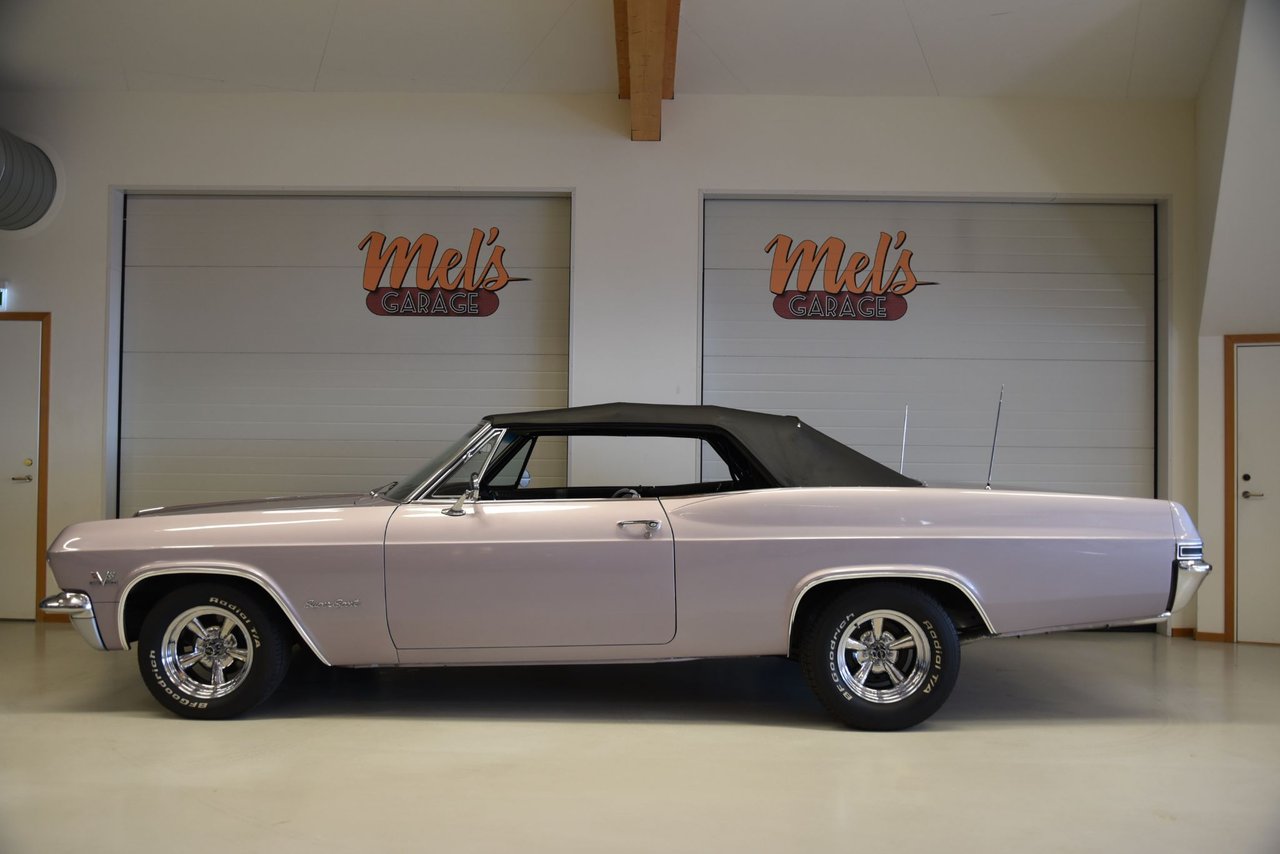 Chevrolet Impala SS Convertib...