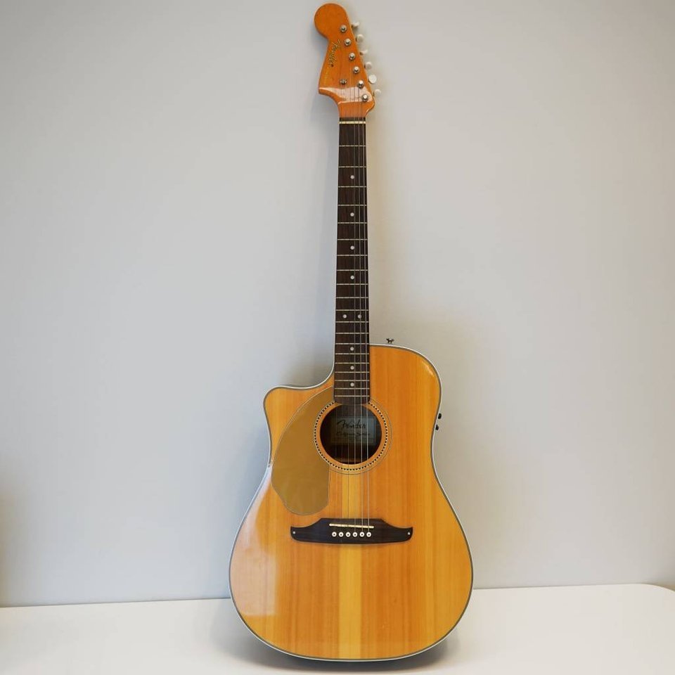 Akustisk gitarr Fender Sonora...