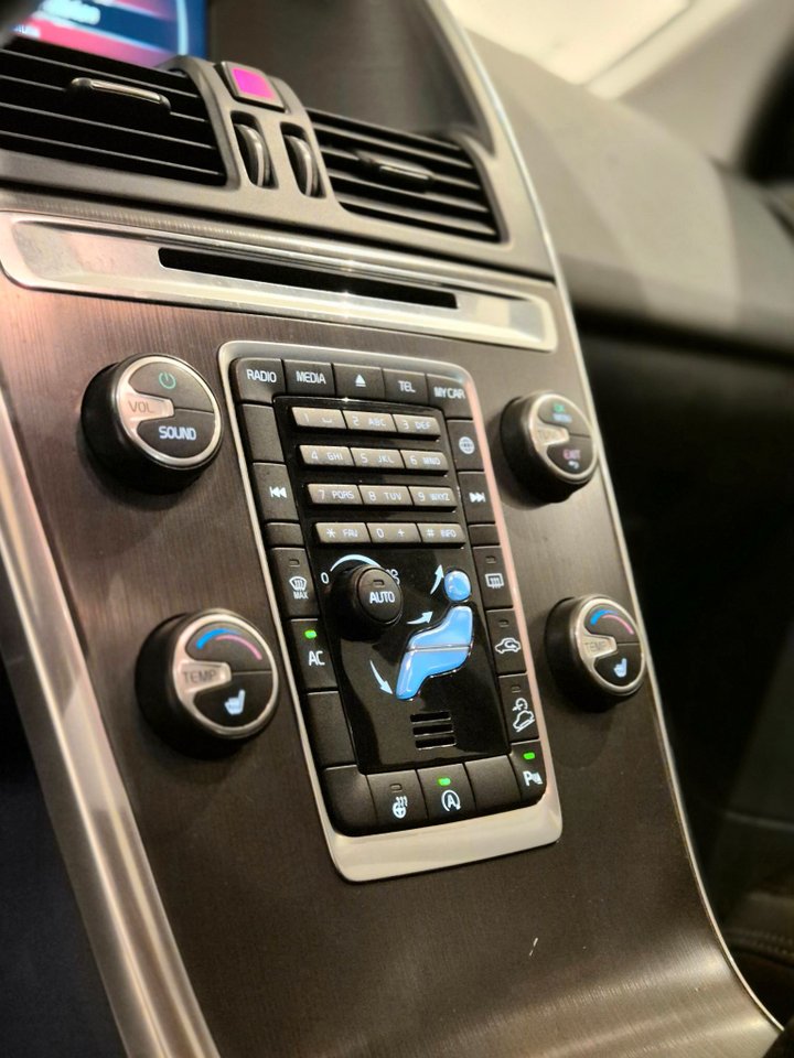 Volvo XC60 D4 AWD Manuell, 181hk, 2014